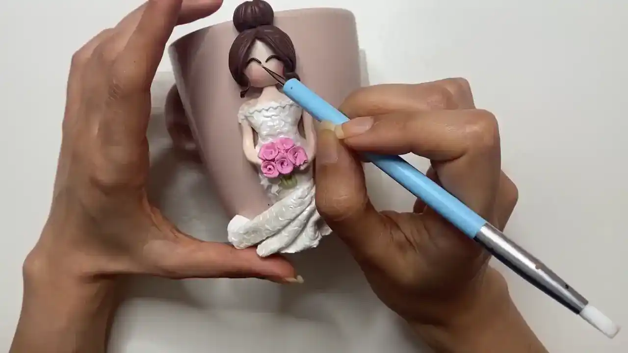 مرحله ساخت ماگ عروس مرحله موی  عروسک