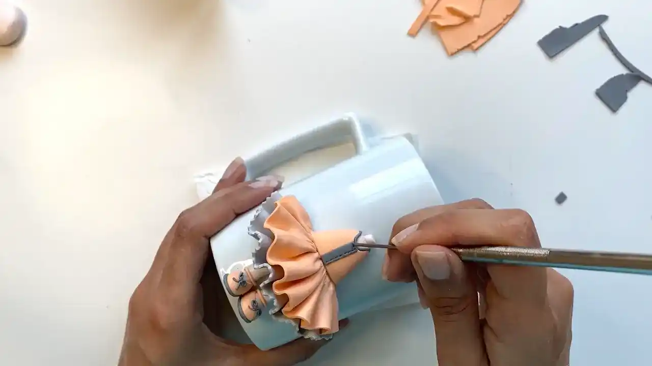 آموزش ساخت ماگ دختر نارنجی مرحله ساخت لباس  عروسک